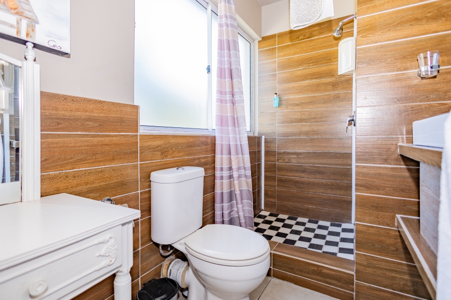 13 Bedroom Property for Sale in Sunset Beach Western Cape